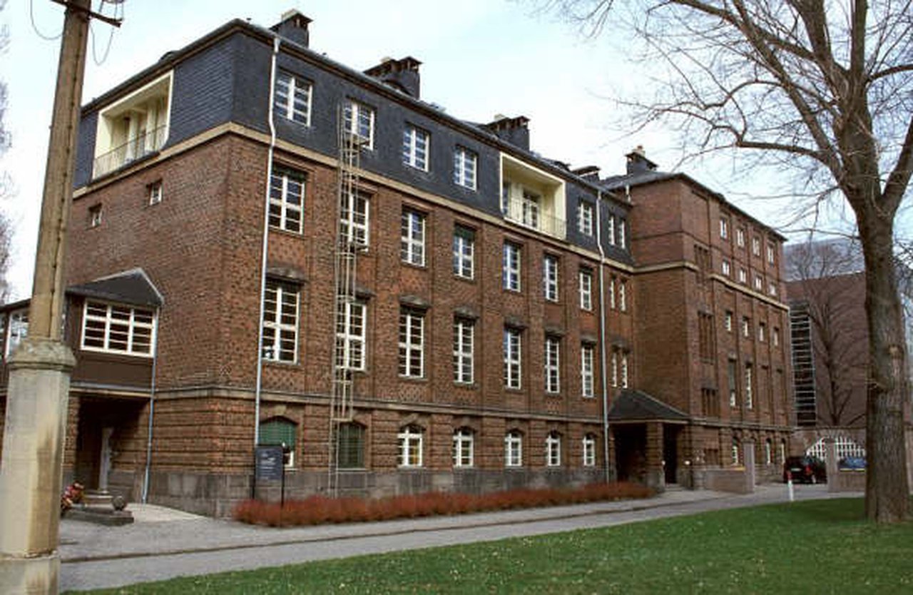 Department of theoretical chemistry