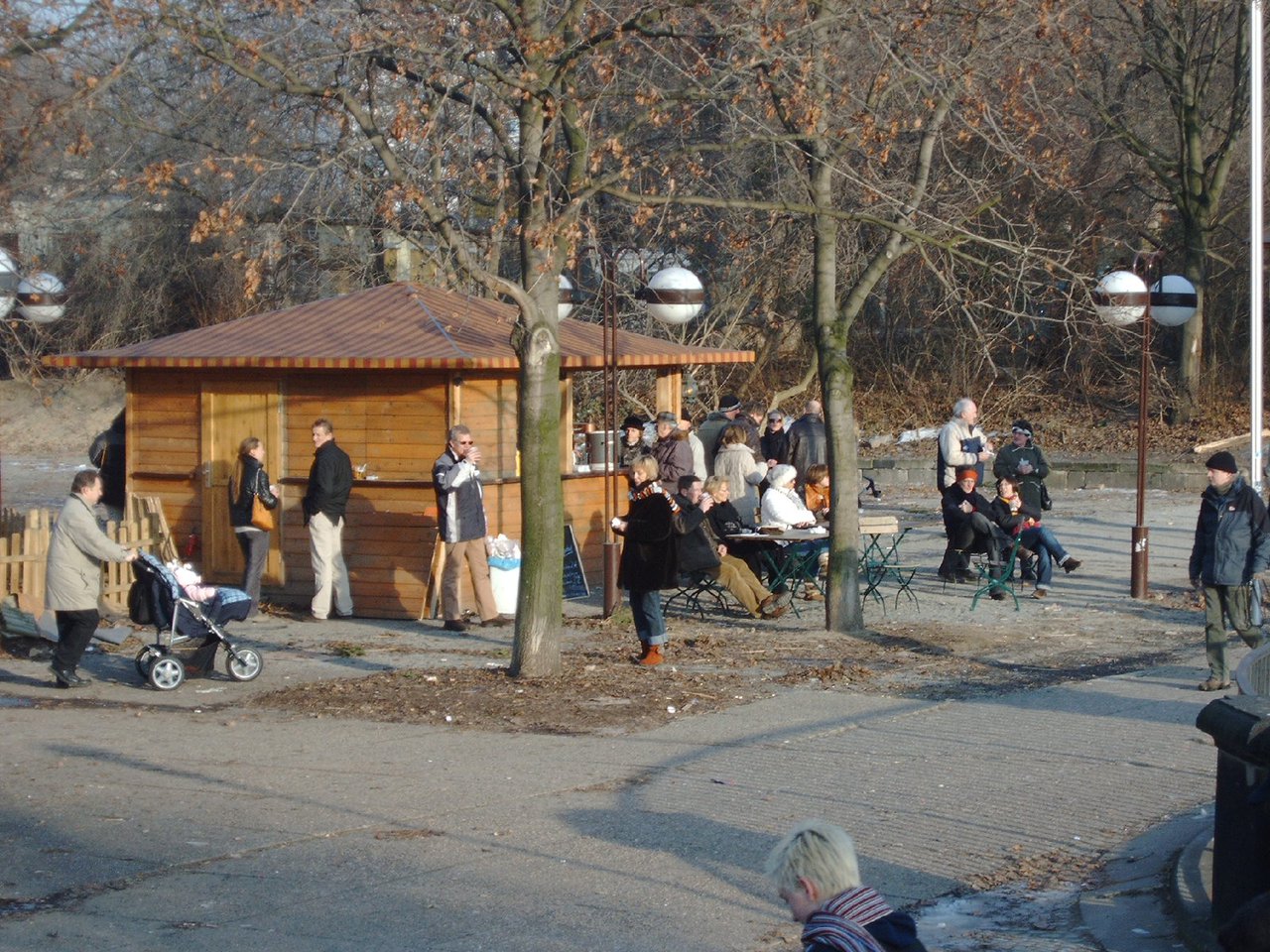 People making the most of the sunshine for a coffee or an ice cream