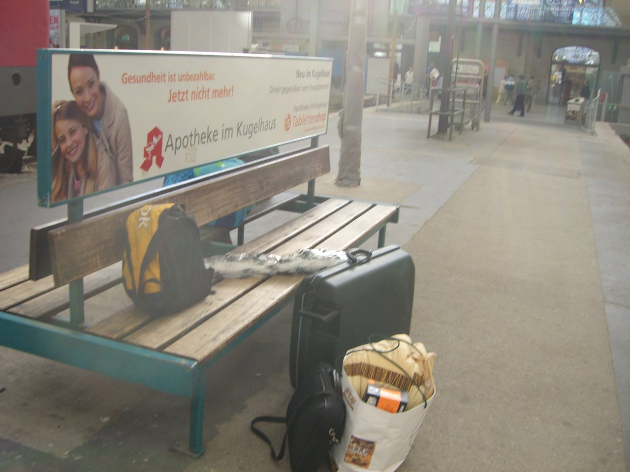 Todas mis cosas en el andén