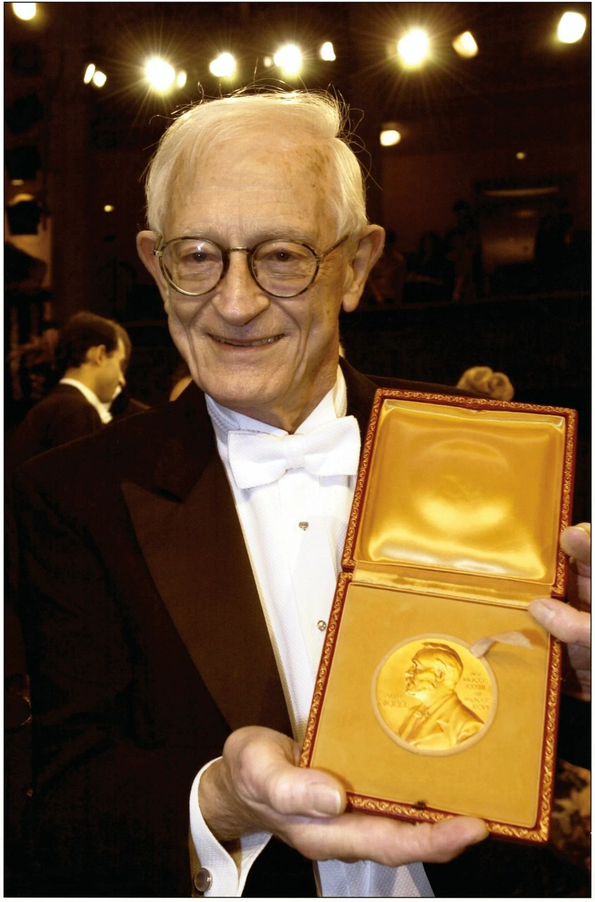 Alan MacDiarmid (1927 - 2007)