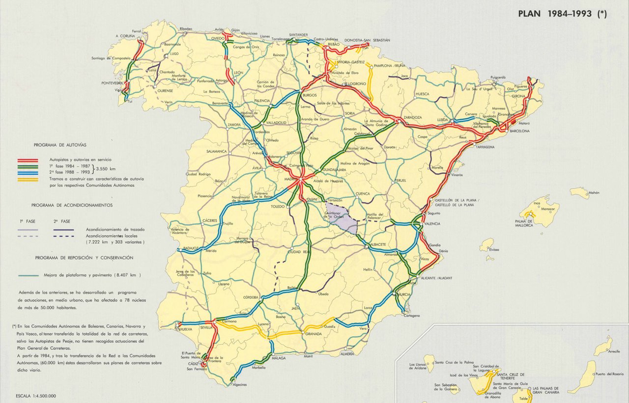 Plan General de Carreteras 1984-1993. En color rojo y verde las autopistas que, más o menos, estaban
construidas hacia 1990.