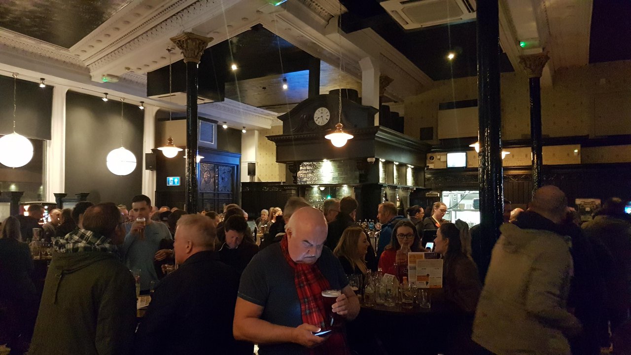 La clientela el día de la reinauguración