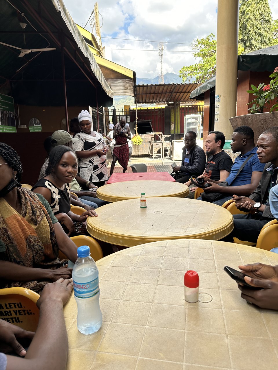 Parada a comer en Morogoro